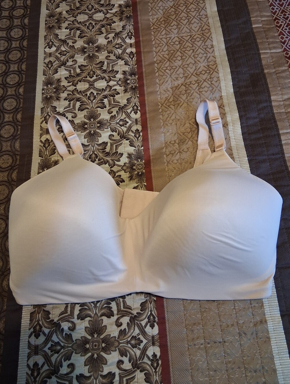 Torrid Feelthe Fit Bra Sz40G Wireless Ligh Cream Pink Adjustable Straps Comfy - Picture 15 of 15